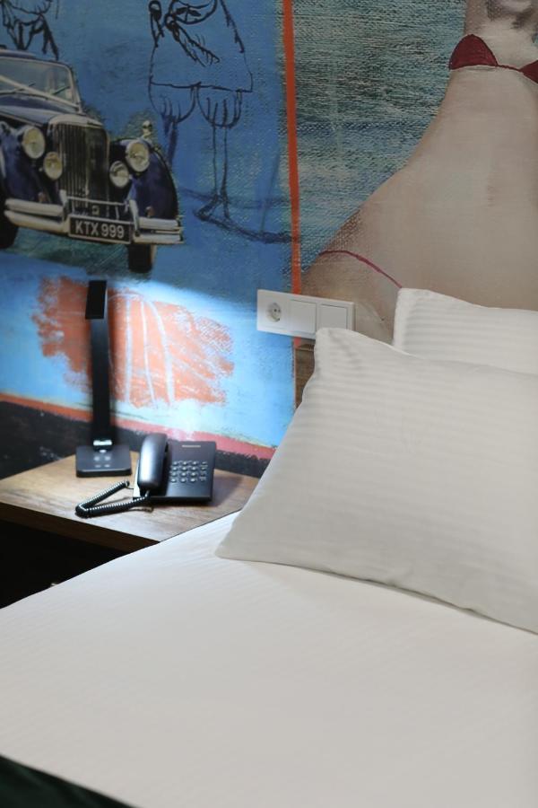 Hotel Theory