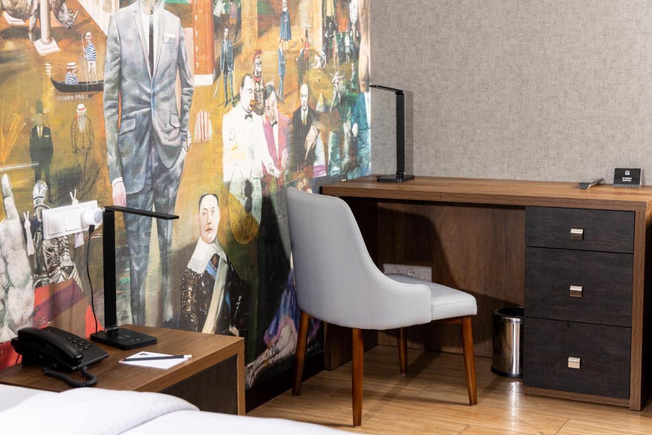 Hotel Theory 5*